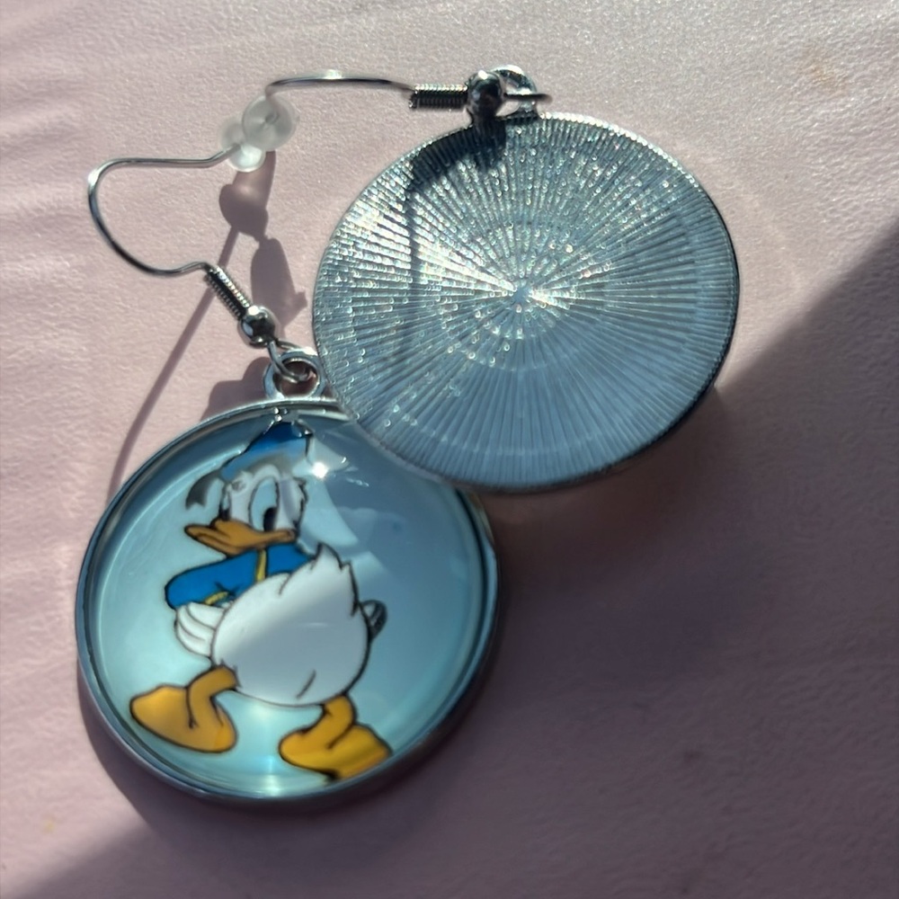 Daffy Duck Hug Dangle Earrings Silver-Plate NEW!!!